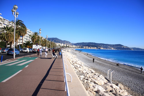 Petit jogging en duo le long de la Promenade des Anglais  Nice