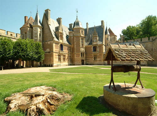 Découvrez le parc du château d'Ainay-le-Vieil