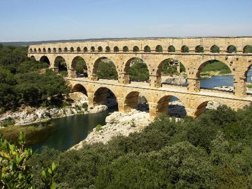Balade romantique au Pont du Gard